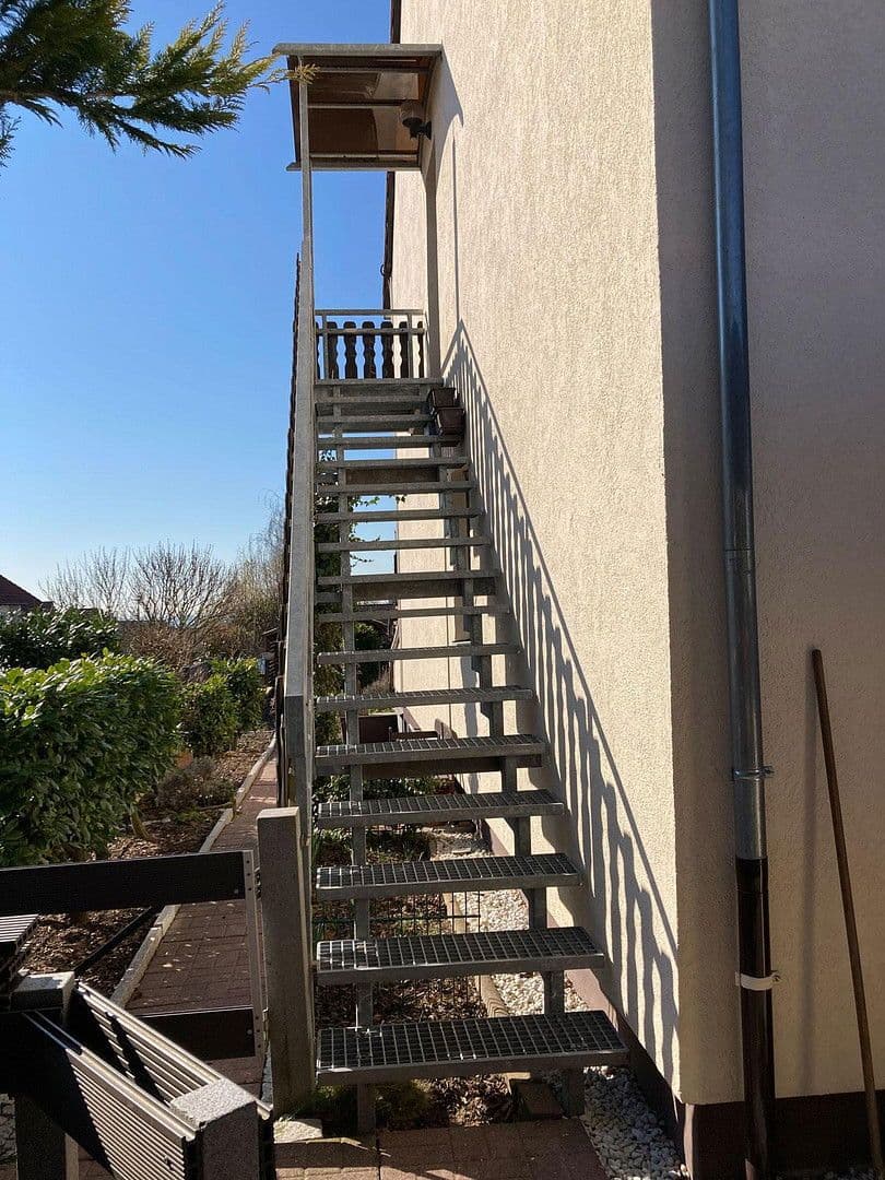 Predaj domu 150 m², pozemek 300 m², Wiesbaden, Hesensko Predaj domu 150 m², pozemek 300 m², Wiesbaden, Hesensko