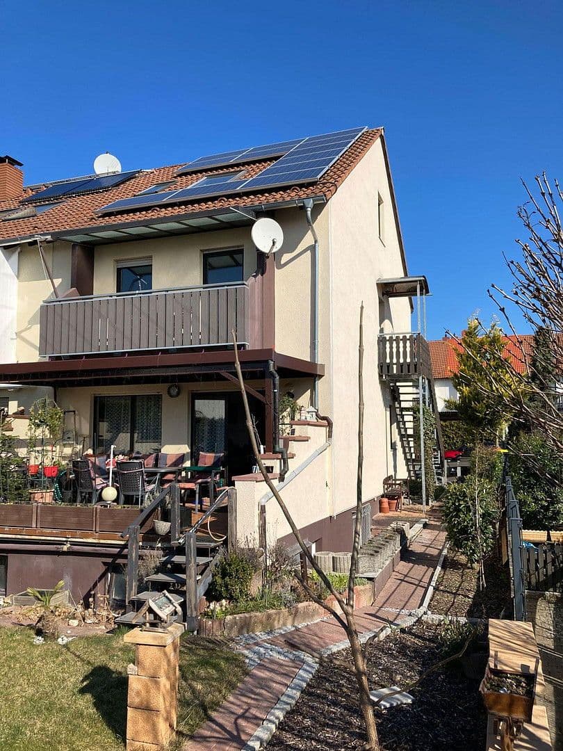 Predaj domu 150 m², pozemek 300 m², Wiesbaden, Hesensko Predaj domu 150 m², pozemek 300 m², Wiesbaden, Hesensko