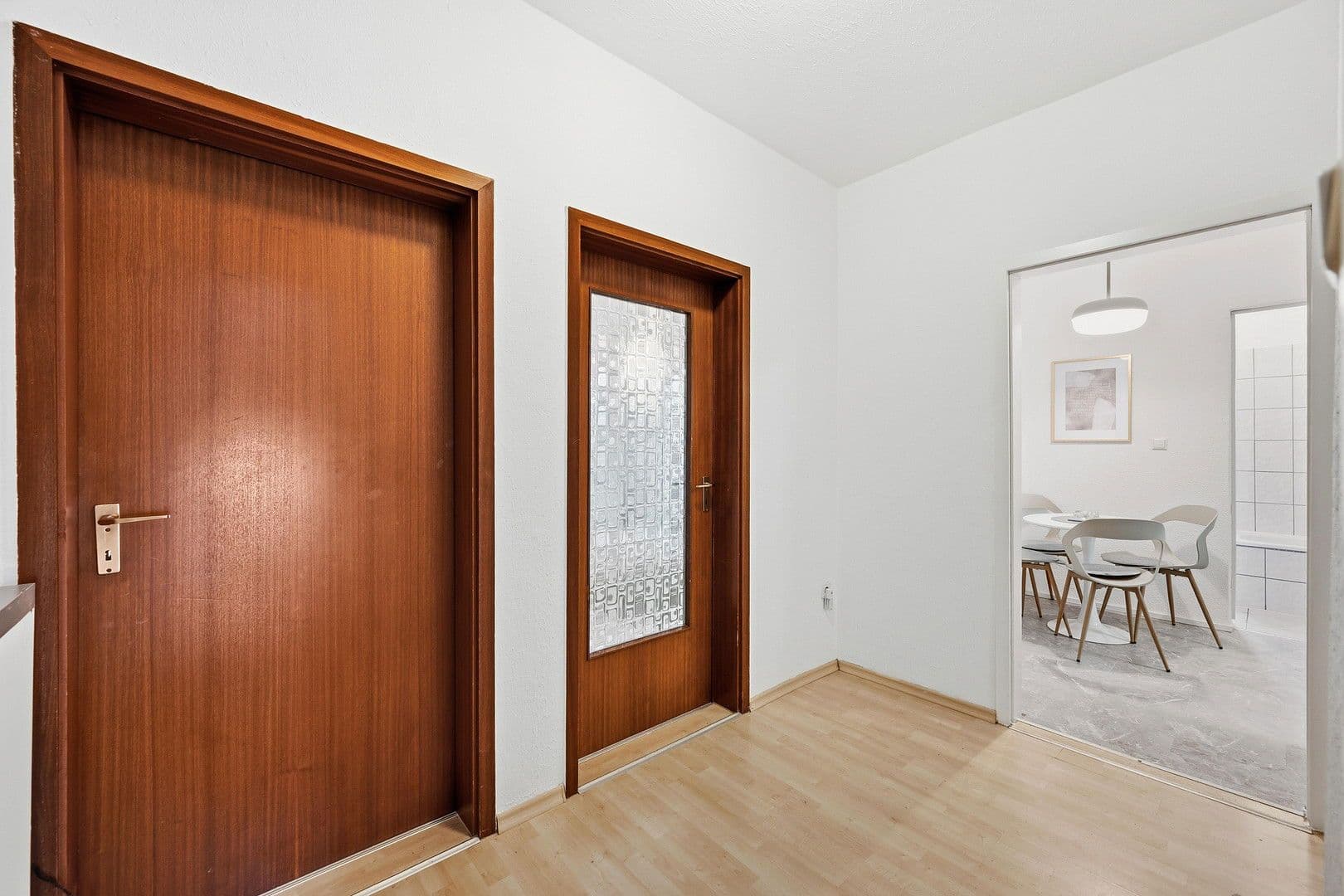 Predaj domu 233 m², pozemek 167 m², Besigheimer Str.12, Stuttgart, Bádensko-Wurttembersko Predaj domu 233 m², pozemek 167 m², Besigheimer Str.12, Stuttgart, Bádensko-Wurttembersko