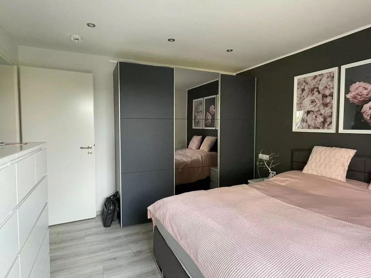 Prenájom bytu 3-izbový 80 m², Augsburg, Bavorsko Prenájom bytu 3-izbový 80 m², Augsburg, Bavorsko