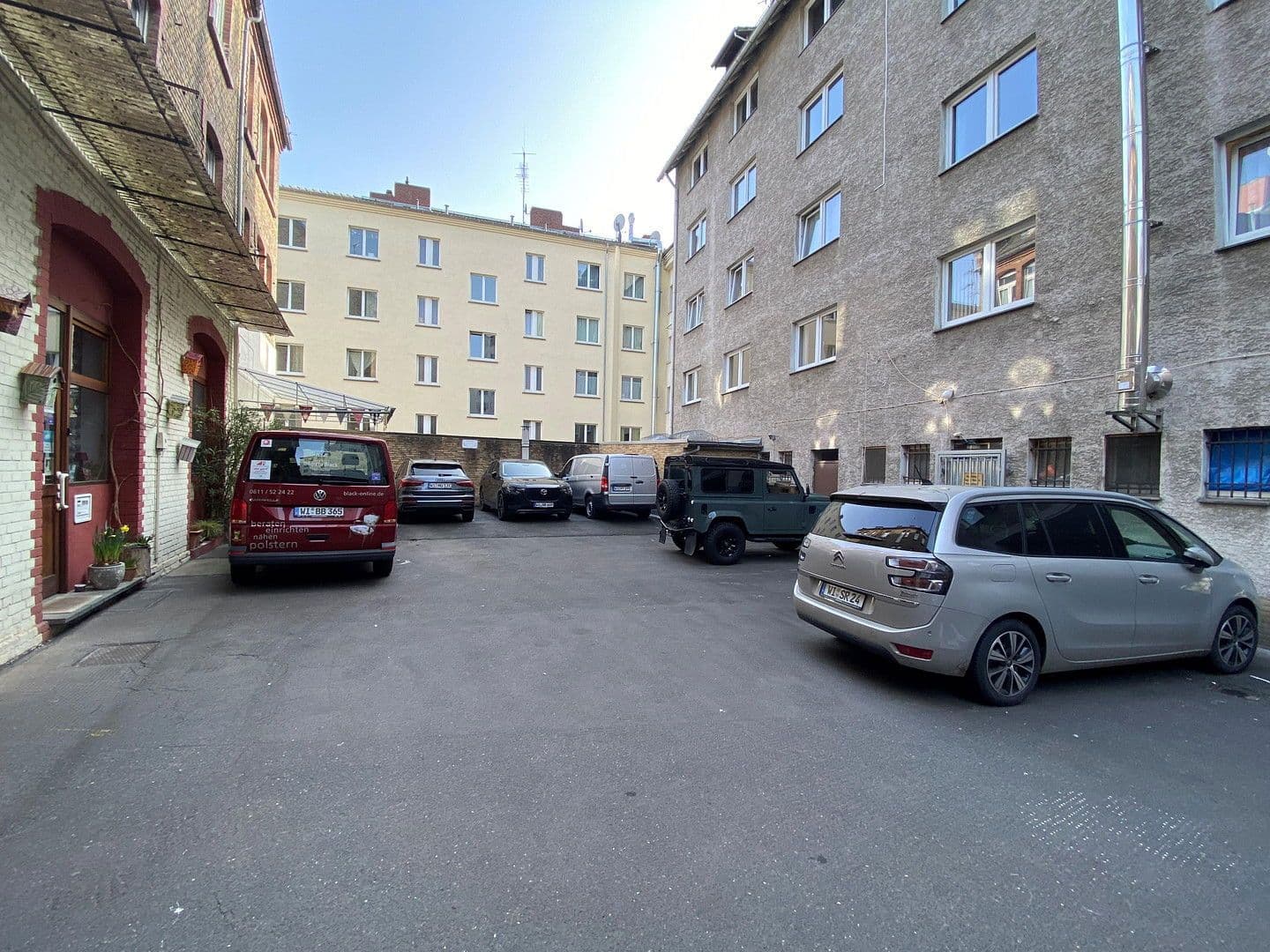 Predaj domu 1.208 m², pozemek 467 m², Dotzheimer Straße 61, Wiesbaden, Hesensko Predaj domu 1.208 m², pozemek 467 m², Dotzheimer Straße 61, Wiesbaden, Hesensko