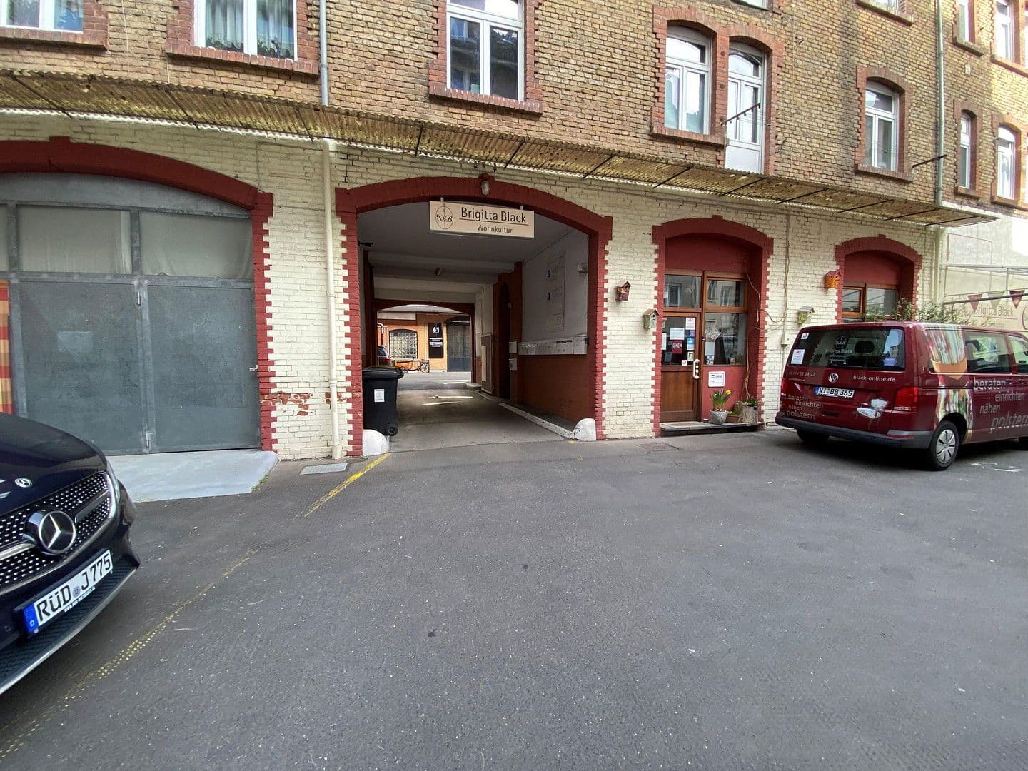 Predaj domu 1.208 m², pozemek 467 m², Dotzheimer Straße 61, Wiesbaden, Hesensko Predaj domu 1.208 m², pozemek 467 m², Dotzheimer Straße 61, Wiesbaden, Hesensko
