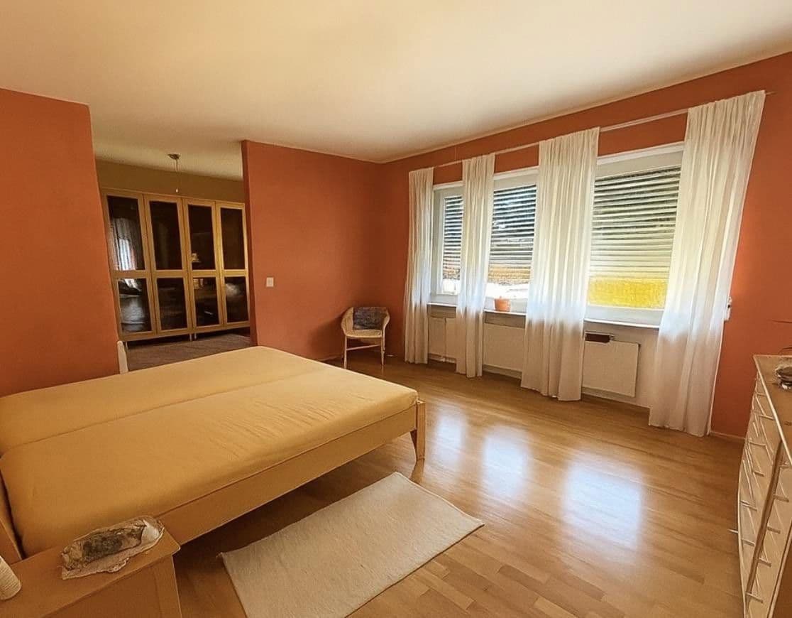 Predaj domu 340 m², pozemek 973 m², Rheinzabern, Porýnie-Falcko Predaj domu 340 m², pozemek 973 m², Rheinzabern, Porýnie-Falcko