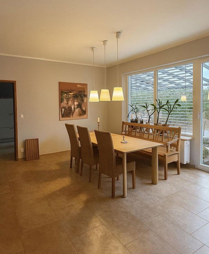 Predaj domu 340 m², pozemek 973 m², Rheinzabern, Porýnie-Falcko Predaj domu 340 m², pozemek 973 m², Rheinzabern, Porýnie-Falcko
