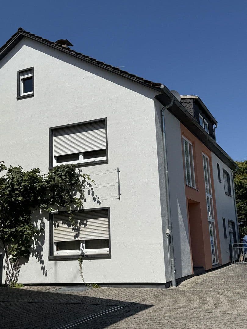 Predaj domu 340 m², pozemek 973 m², Rheinzabern, Porýnie-Falcko Predaj domu 340 m², pozemek 973 m², Rheinzabern, Porýnie-Falcko