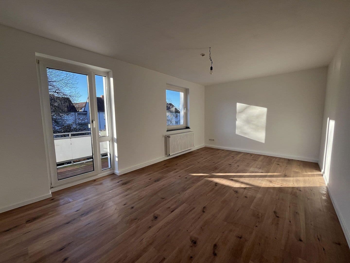 Prenájom bytu 2-izbový 59 m², Kiesselbachstraße 65, Düsseldorf, Severné Porýnie - Westfálsko Prenájom bytu 2-izbový 59 m², Kiesselbachstraße 65, Düsseldorf, Severné Porýnie - Westfálsko