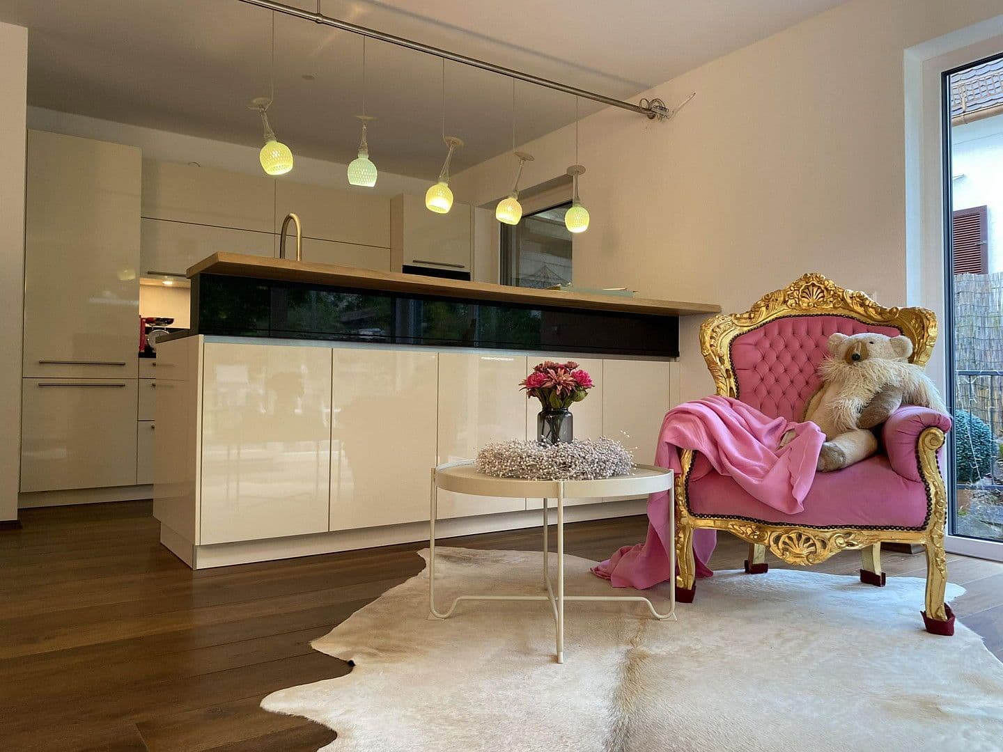 Predaj bytu 4-izbový 136 m², München, Bavorsko Predaj bytu 4-izbový 136 m², München, Bavorsko