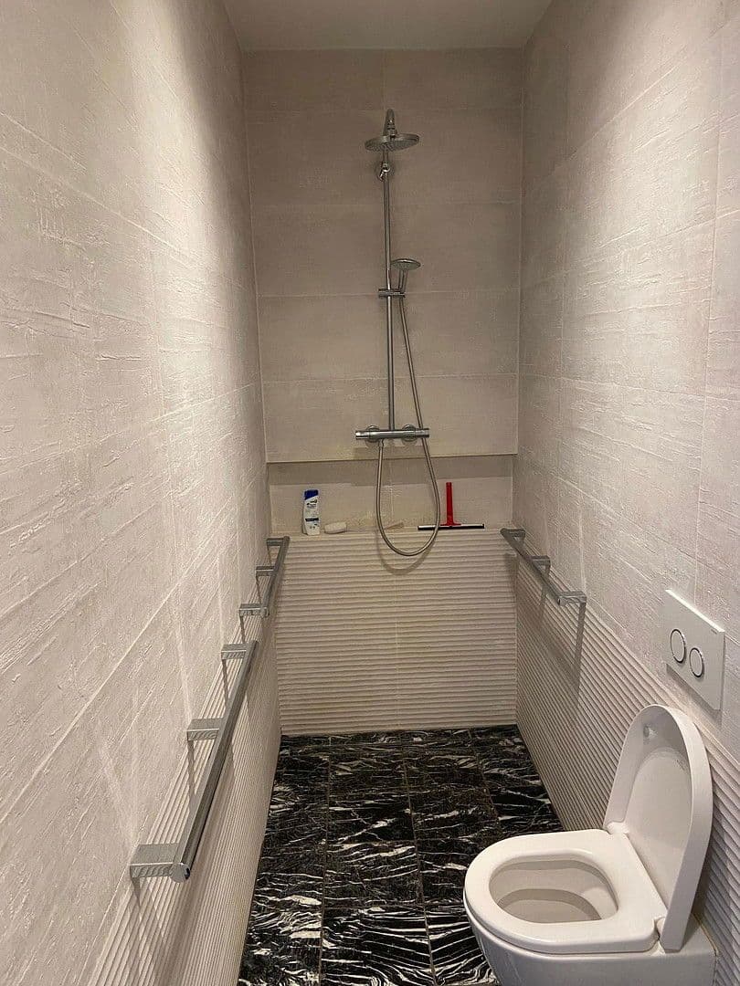 Prenájom bytu 2-izbový 65 m², Holstenstr. 110, Hamburg, Hamburg Prenájom bytu 2-izbový 65 m², Holstenstr. 110, Hamburg, Hamburg