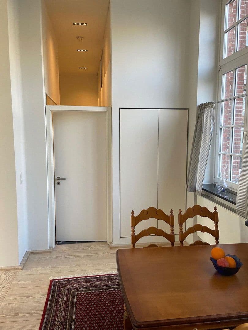 Prenájom bytu 2-izbový 65 m², Holstenstr. 110, Hamburg, Hamburg Prenájom bytu 2-izbový 65 m², Holstenstr. 110, Hamburg, Hamburg