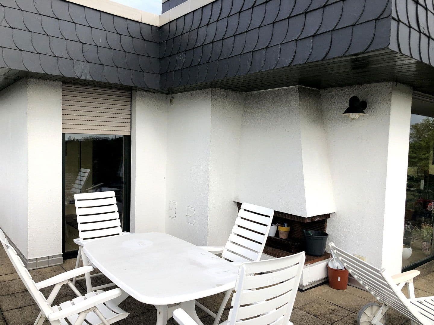 Prenájom bytu 3-izbový 160 m², Uerdingerstrasse 421, Krefeld, Severné Porýnie - Westfálsko Prenájom bytu 3-izbový 160 m², Uerdingerstrasse 421, Krefeld, Severné Porýnie - Westfálsko