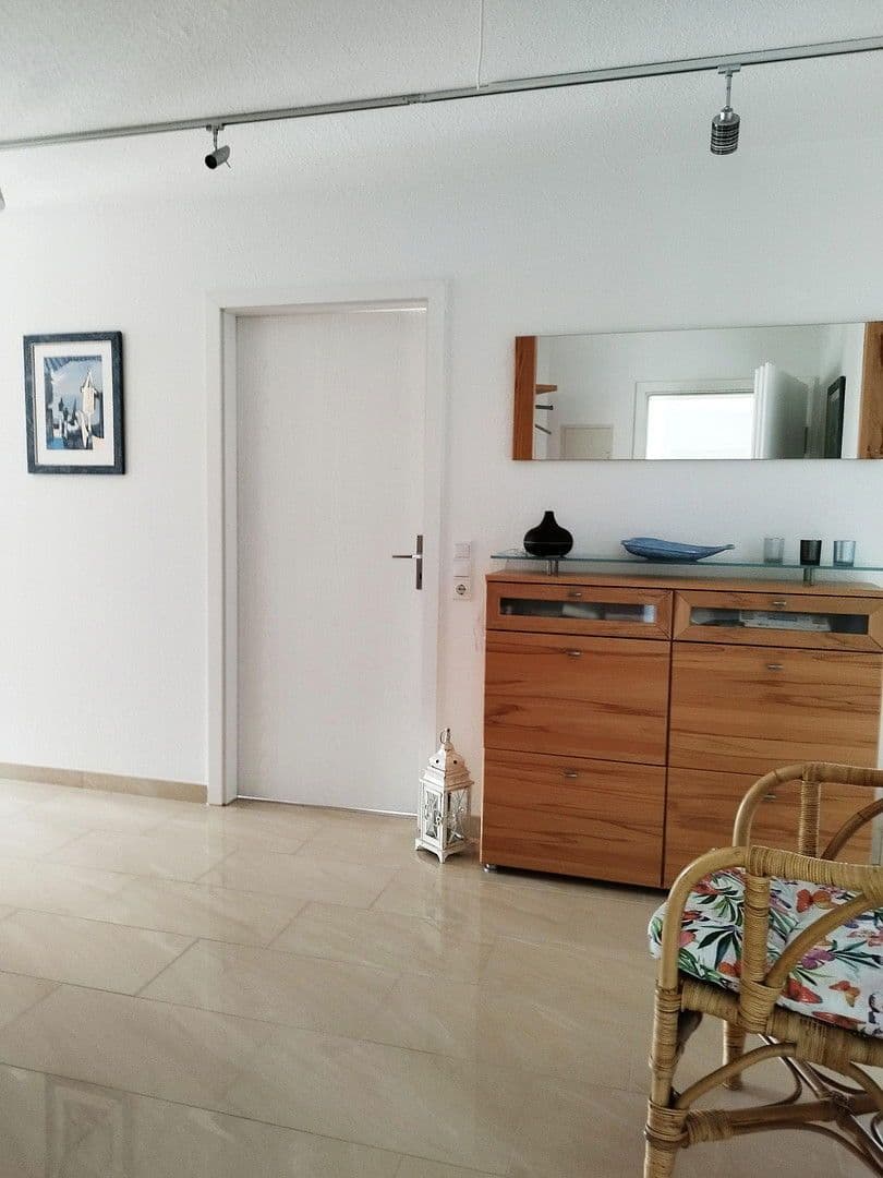 Prenájom bytu 3-izbový 85 m², Ebersbach an der Fils, Bádensko-Wurttembersko Prenájom bytu 3-izbový 85 m², Ebersbach an der Fils, Bádensko-Wurttembersko