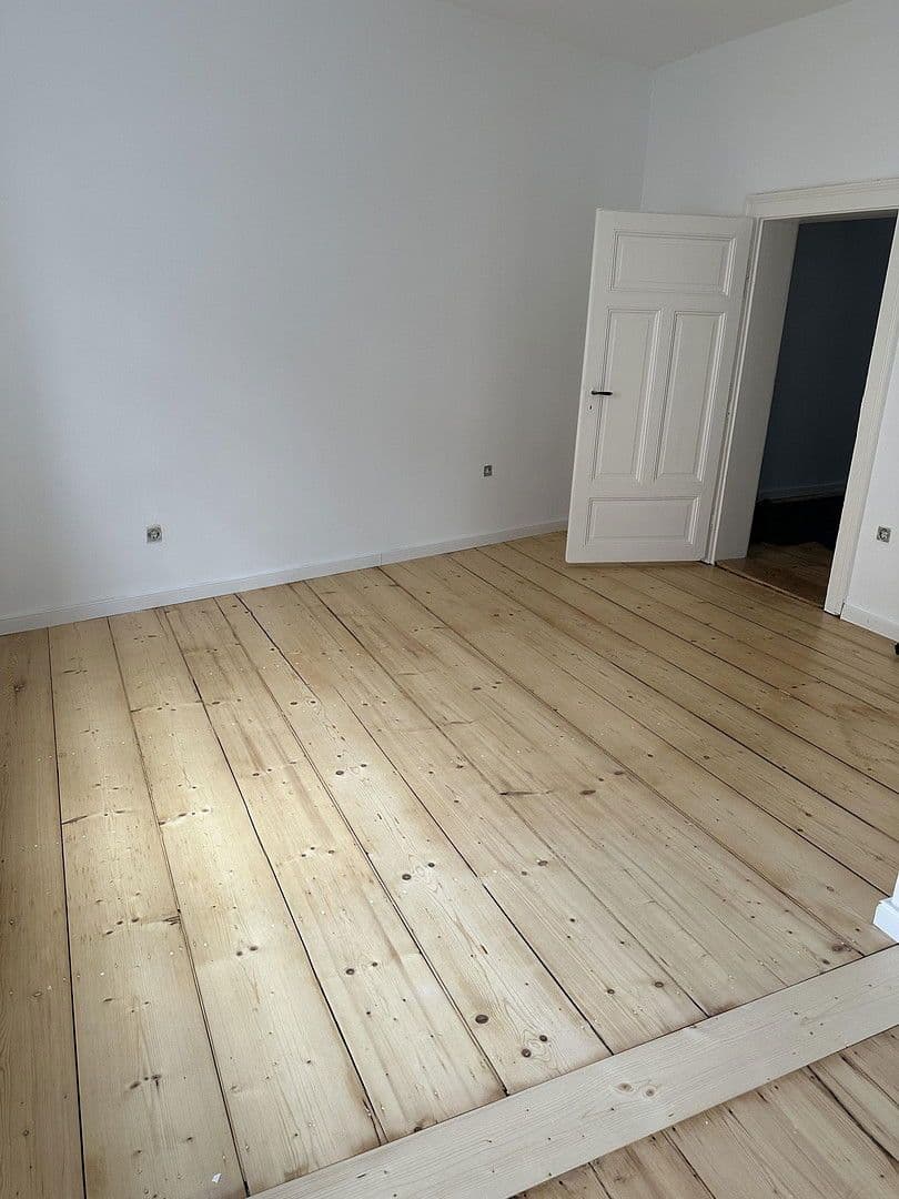 Prenájom bytu 4-izbový 123 m², Offenbach am Main, Hesensko Prenájom bytu 4-izbový 123 m², Offenbach am Main, Hesensko