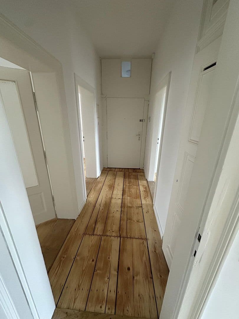 Prenájom bytu 4-izbový 123 m², Offenbach am Main, Hesensko Prenájom bytu 4-izbový 123 m², Offenbach am Main, Hesensko