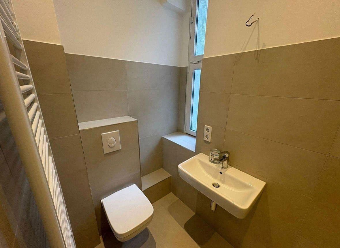 Predaj bytu 2-izbový 60 m², Junker-Jörg-Str. 6, Berlin, Berlín Predaj bytu 2-izbový 60 m², Junker-Jörg-Str. 6, Berlin, Berlín