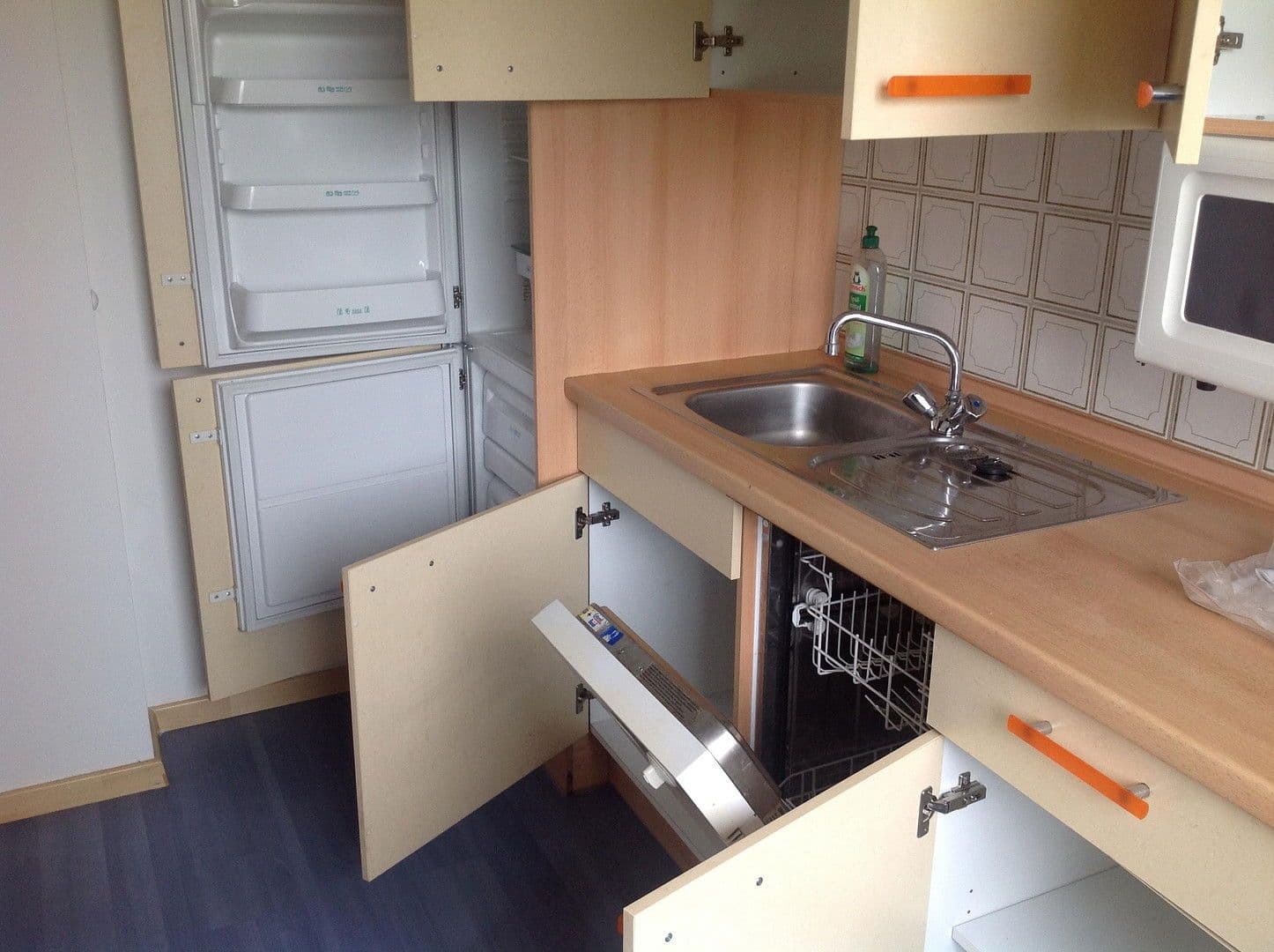 Prenájom bytu 2-izbový 50 m², Aachener Str.25, Nürnberg, Bavorsko Prenájom bytu 2-izbový 50 m², Aachener Str.25, Nürnberg, Bavorsko