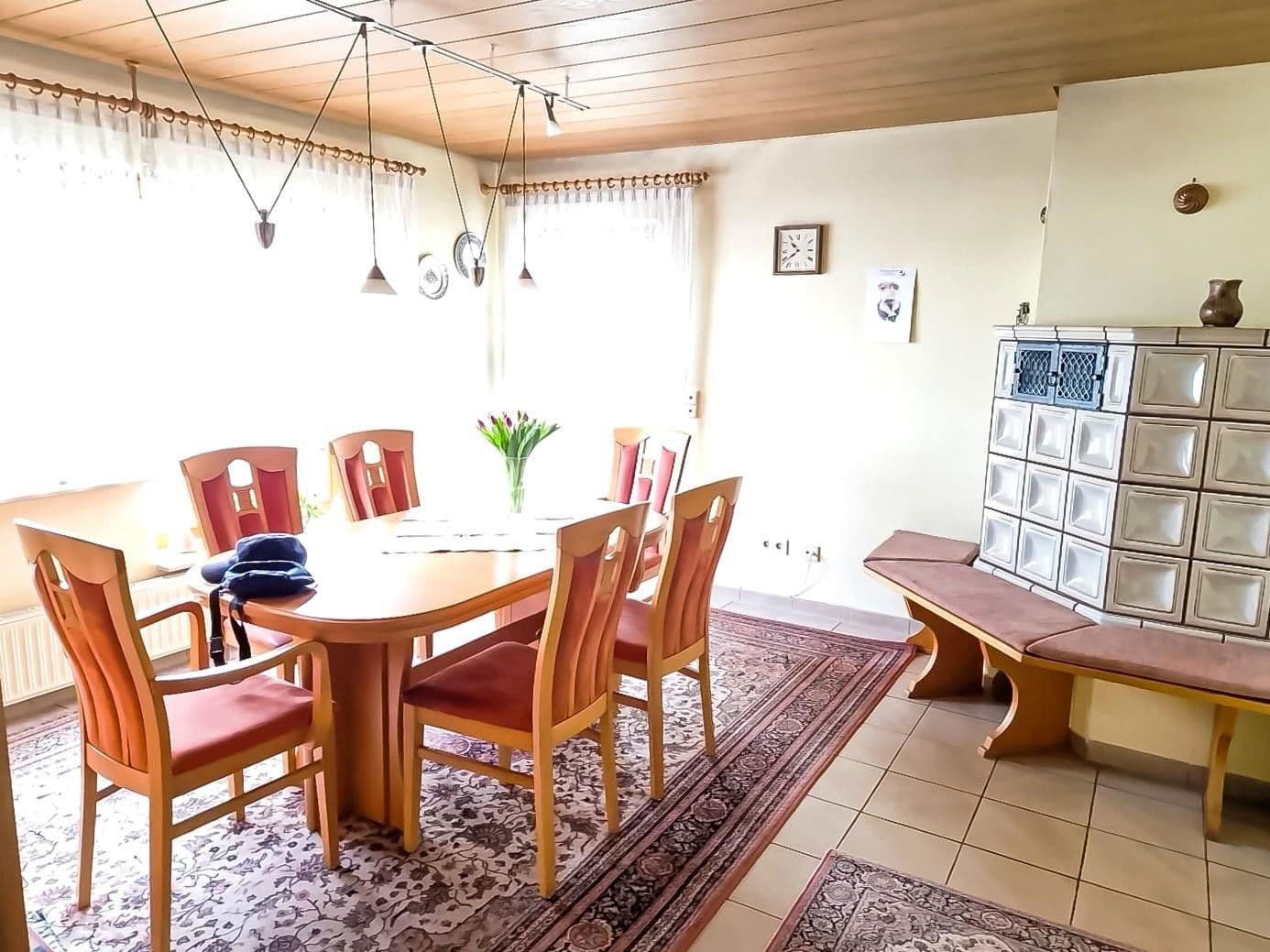 Predaj domu 157 m², pozemek 403 m², Kusterdingen, Bádensko-Wurttembersko Predaj domu 157 m², pozemek 403 m², Kusterdingen, Bádensko-Wurttembersko