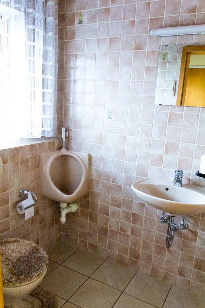 Predaj domu 157 m², pozemek 403 m², Kusterdingen, Bádensko-Wurttembersko Predaj domu 157 m², pozemek 403 m², Kusterdingen, Bádensko-Wurttembersko