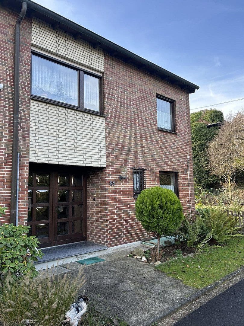 Predaj domu 98 m², pozemek 625 m², Wickrath, Severné Porýnie - Westfálsko Predaj domu 98 m², pozemek 625 m², Wickrath, Severné Porýnie - Westfálsko