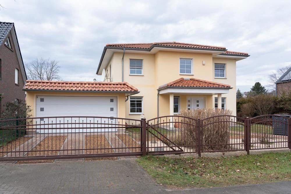 Predaj domu 171 m², pozemek 1.264 m², Teltow, Brandenbursko Predaj domu 171 m², pozemek 1.264 m², Teltow, Brandenbursko