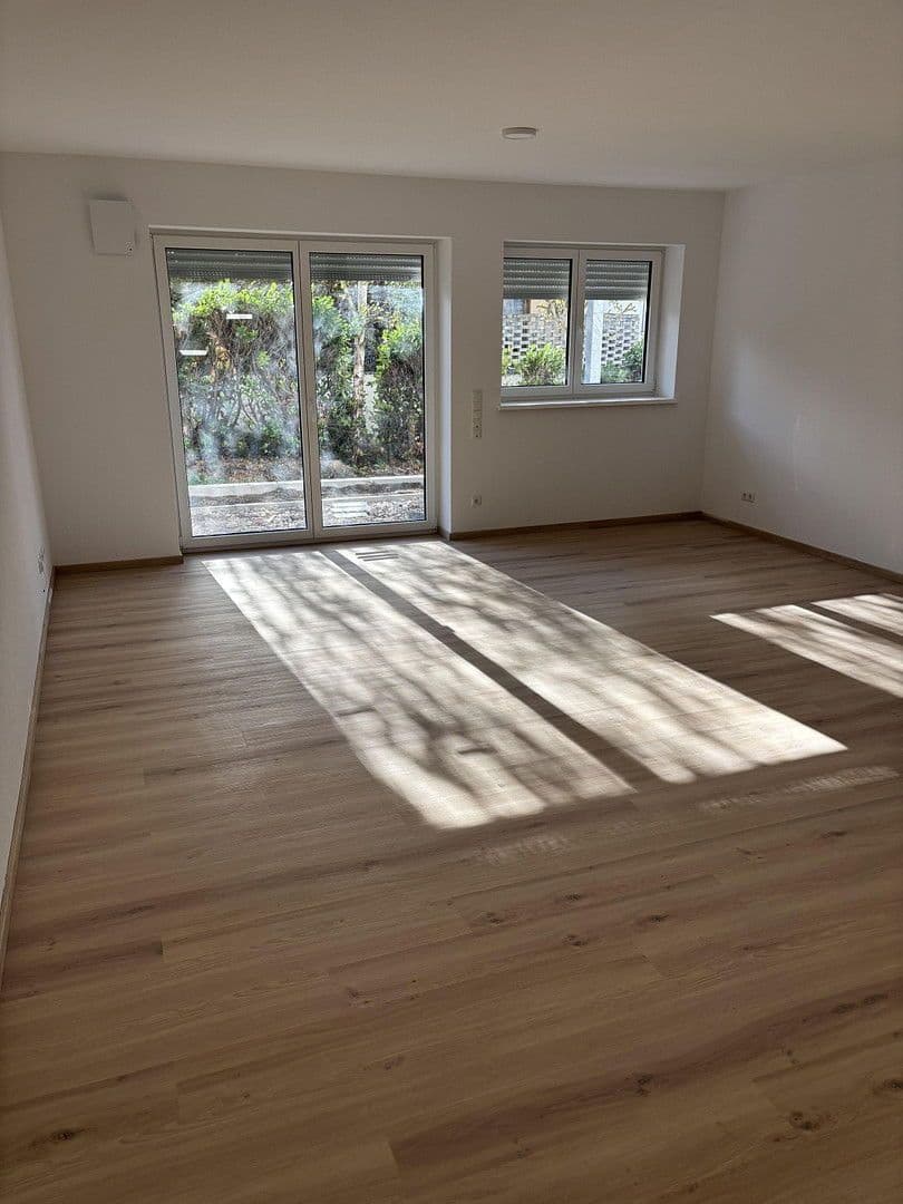 Prenájom bytu 3-izbový 76 m², Gartenstr.12, Kettig, Porýnie-Falcko Prenájom bytu 3-izbový 76 m², Gartenstr.12, Kettig, Porýnie-Falcko