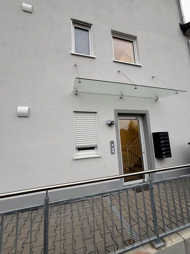 Prenájom bytu 3-izbový 76 m², Gartenstr.12, Kettig, Porýnie-Falcko Prenájom bytu 3-izbový 76 m², Gartenstr.12, Kettig, Porýnie-Falcko