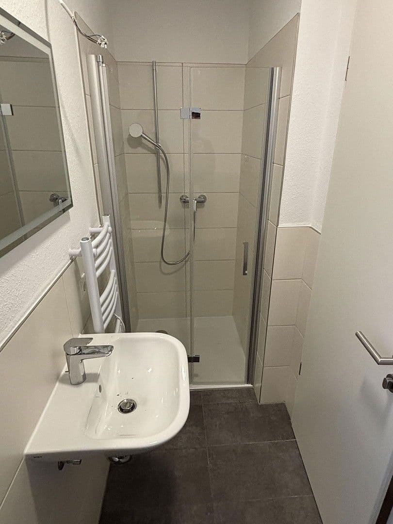 Prenájom bytu 3-izbový 76 m², Gartenstr.12, Kettig, Porýnie-Falcko Prenájom bytu 3-izbový 76 m², Gartenstr.12, Kettig, Porýnie-Falcko