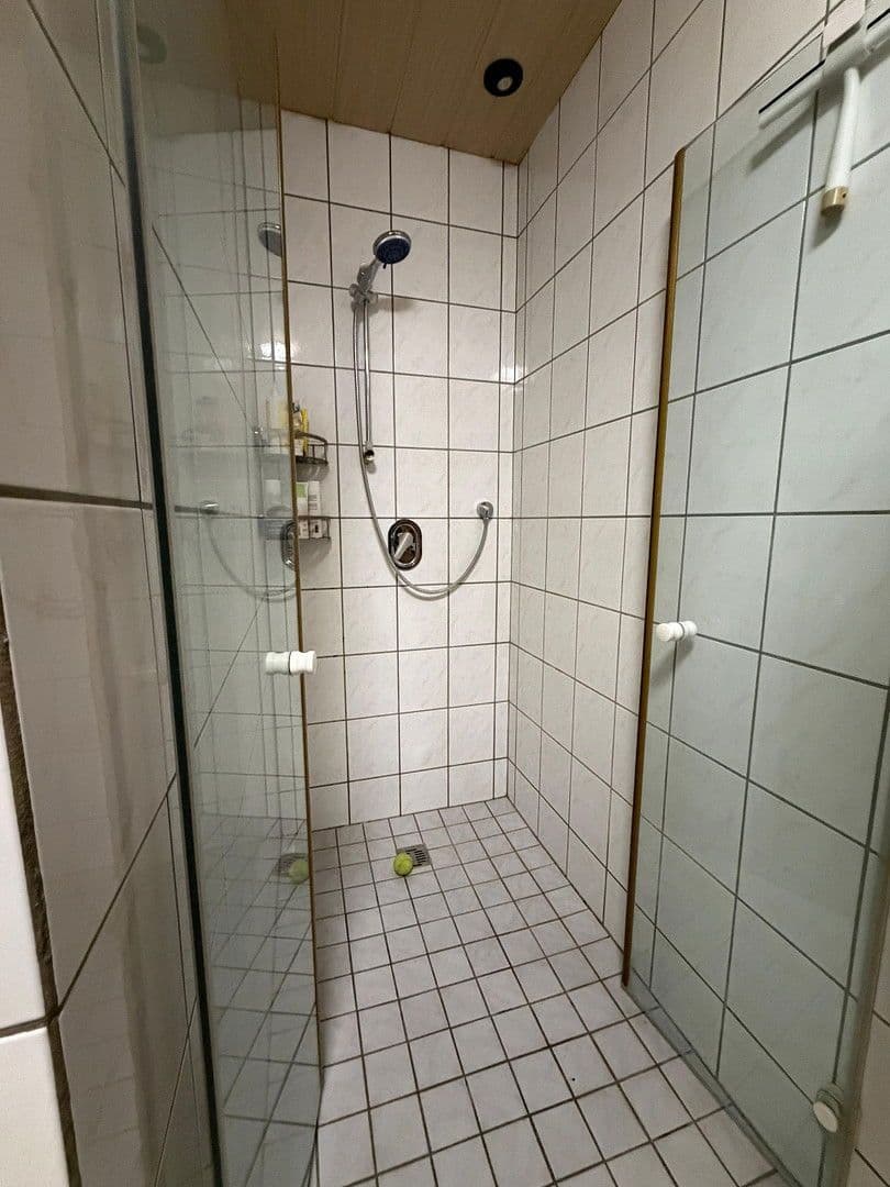 Predaj domu 180 m², pozemek 291 m², Haßloch, Porýnie-Falcko Predaj domu 180 m², pozemek 291 m², Haßloch, Porýnie-Falcko