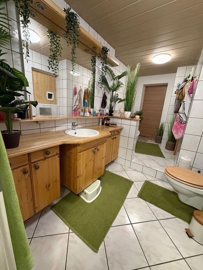 Predaj domu 180 m², pozemek 291 m², Haßloch, Porýnie-Falcko Predaj domu 180 m², pozemek 291 m², Haßloch, Porýnie-Falcko