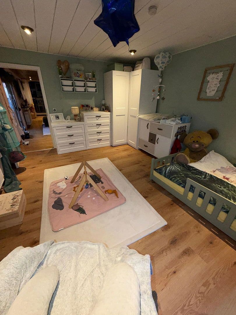 Predaj domu 180 m², pozemek 291 m², Haßloch, Porýnie-Falcko Predaj domu 180 m², pozemek 291 m², Haßloch, Porýnie-Falcko