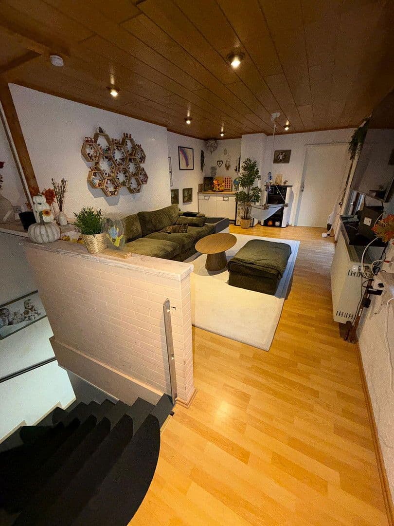 Predaj domu 180 m², pozemek 291 m², Haßloch, Porýnie-Falcko Predaj domu 180 m², pozemek 291 m², Haßloch, Porýnie-Falcko