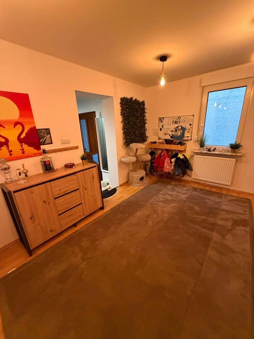 Predaj domu 180 m², pozemek 291 m², Haßloch, Porýnie-Falcko Predaj domu 180 m², pozemek 291 m², Haßloch, Porýnie-Falcko