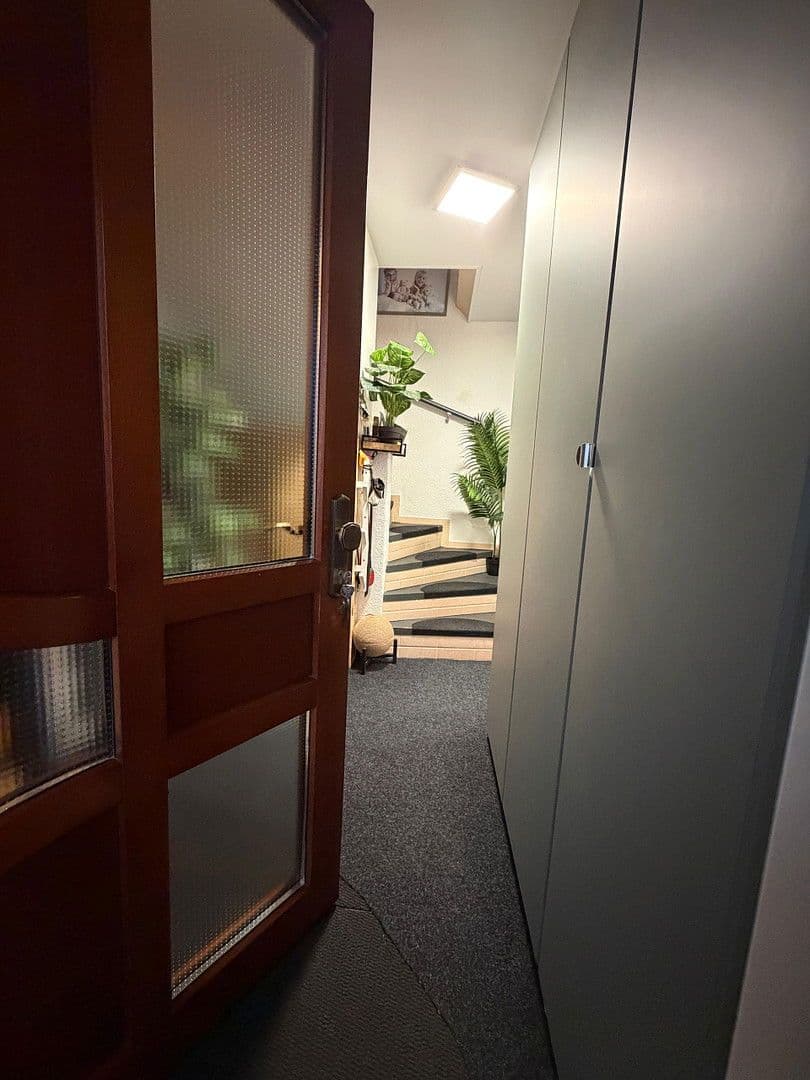 Predaj domu 180 m², pozemek 291 m², Haßloch, Porýnie-Falcko Predaj domu 180 m², pozemek 291 m², Haßloch, Porýnie-Falcko