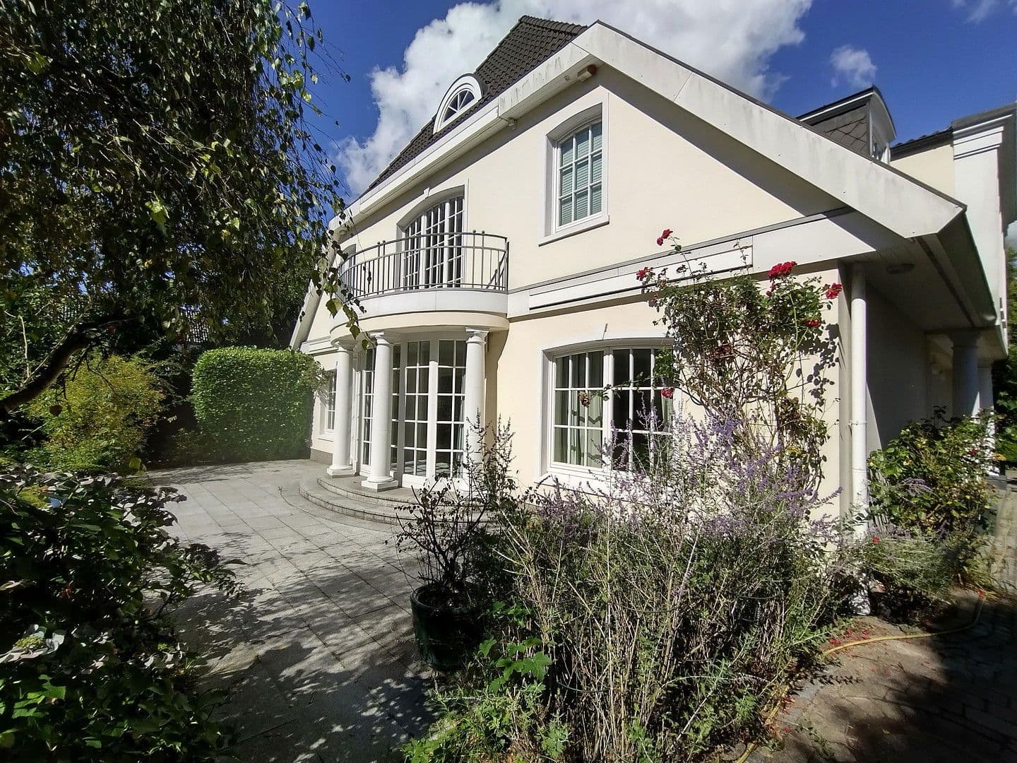 Prenájom domu 357 m², pozemek 1.008 m², Hamburg, Hamburg Prenájom domu 357 m², pozemek 1.008 m², Hamburg, Hamburg