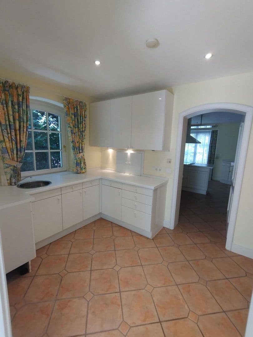 Prenájom domu 357 m², pozemek 1.008 m², Hamburg, Hamburg Prenájom domu 357 m², pozemek 1.008 m², Hamburg, Hamburg