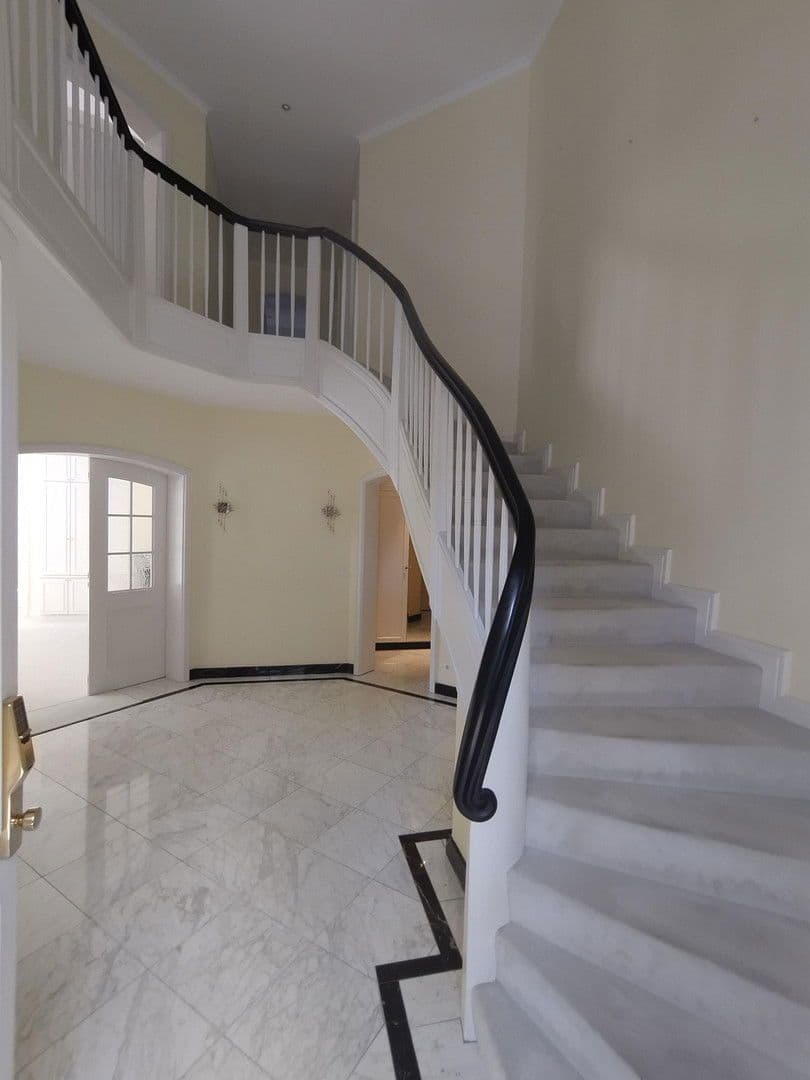 Prenájom domu 357 m², pozemek 1.008 m², Hamburg, Hamburg Prenájom domu 357 m², pozemek 1.008 m², Hamburg, Hamburg