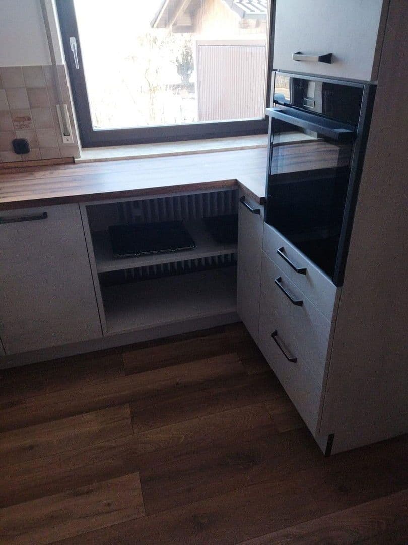 Predaj domu 200 m², pozemek 1.000 m², Loiching, Bavorsko Predaj domu 200 m², pozemek 1.000 m², Loiching, Bavorsko