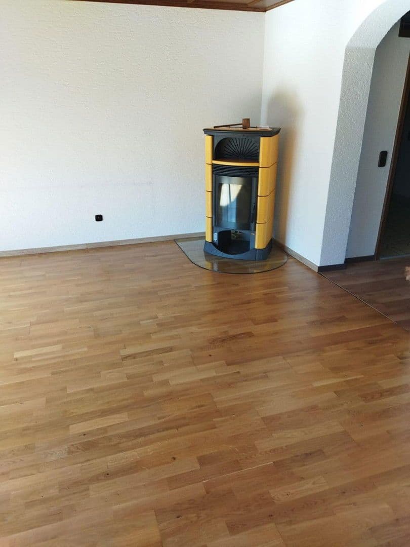 Predaj domu 200 m², pozemek 1.000 m², Loiching, Bavorsko Predaj domu 200 m², pozemek 1.000 m², Loiching, Bavorsko