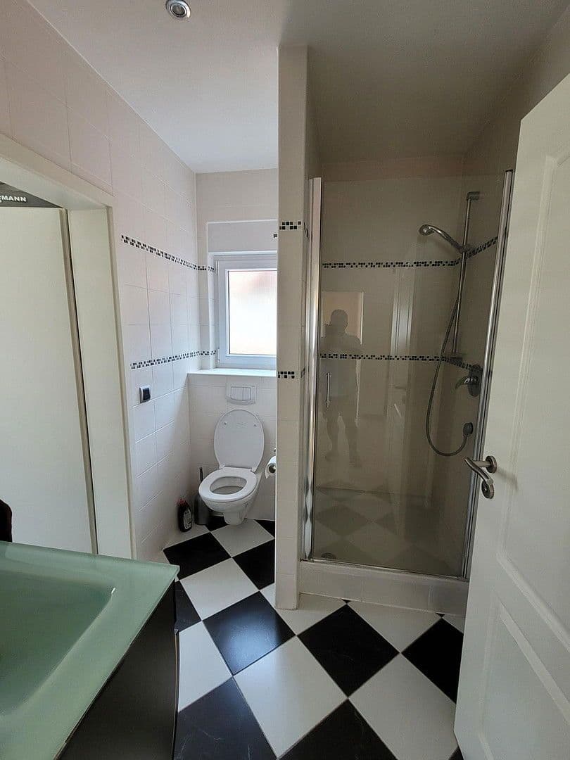 Predaj domu 258 m², pozemek 356 m², Ostfildern, Bádensko-Wurttembersko Predaj domu 258 m², pozemek 356 m², Ostfildern, Bádensko-Wurttembersko