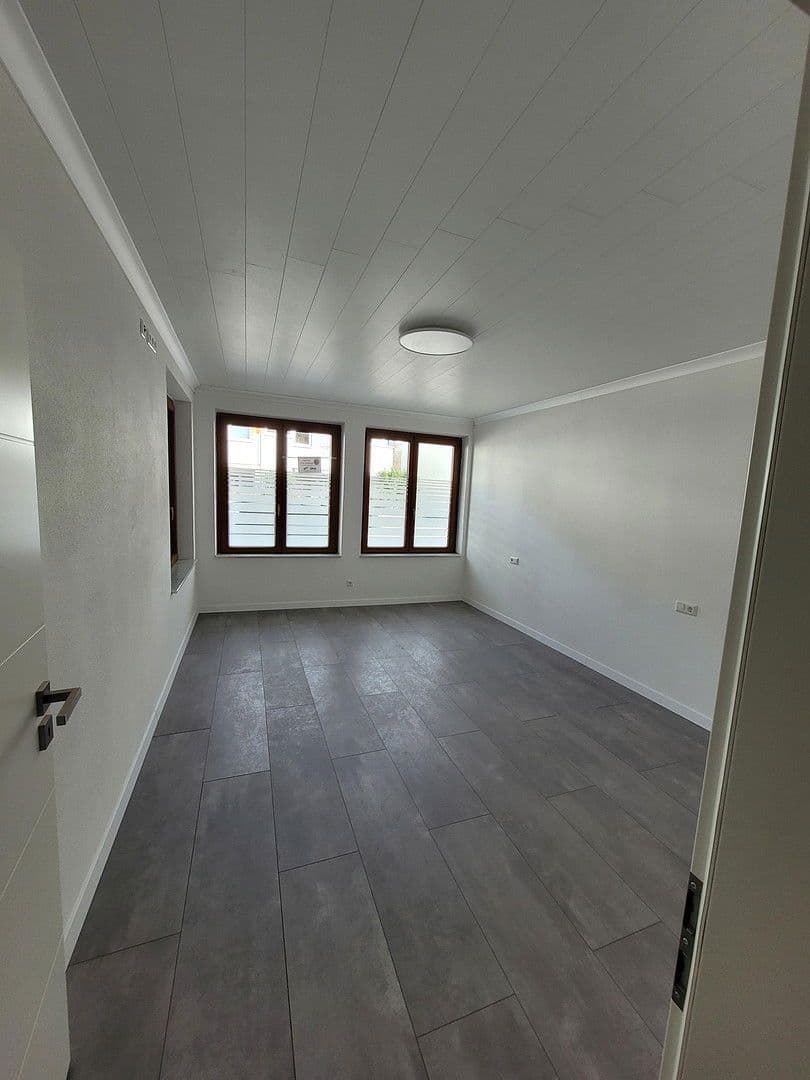 Predaj domu 258 m², pozemek 356 m², Ostfildern, Bádensko-Wurttembersko Predaj domu 258 m², pozemek 356 m², Ostfildern, Bádensko-Wurttembersko