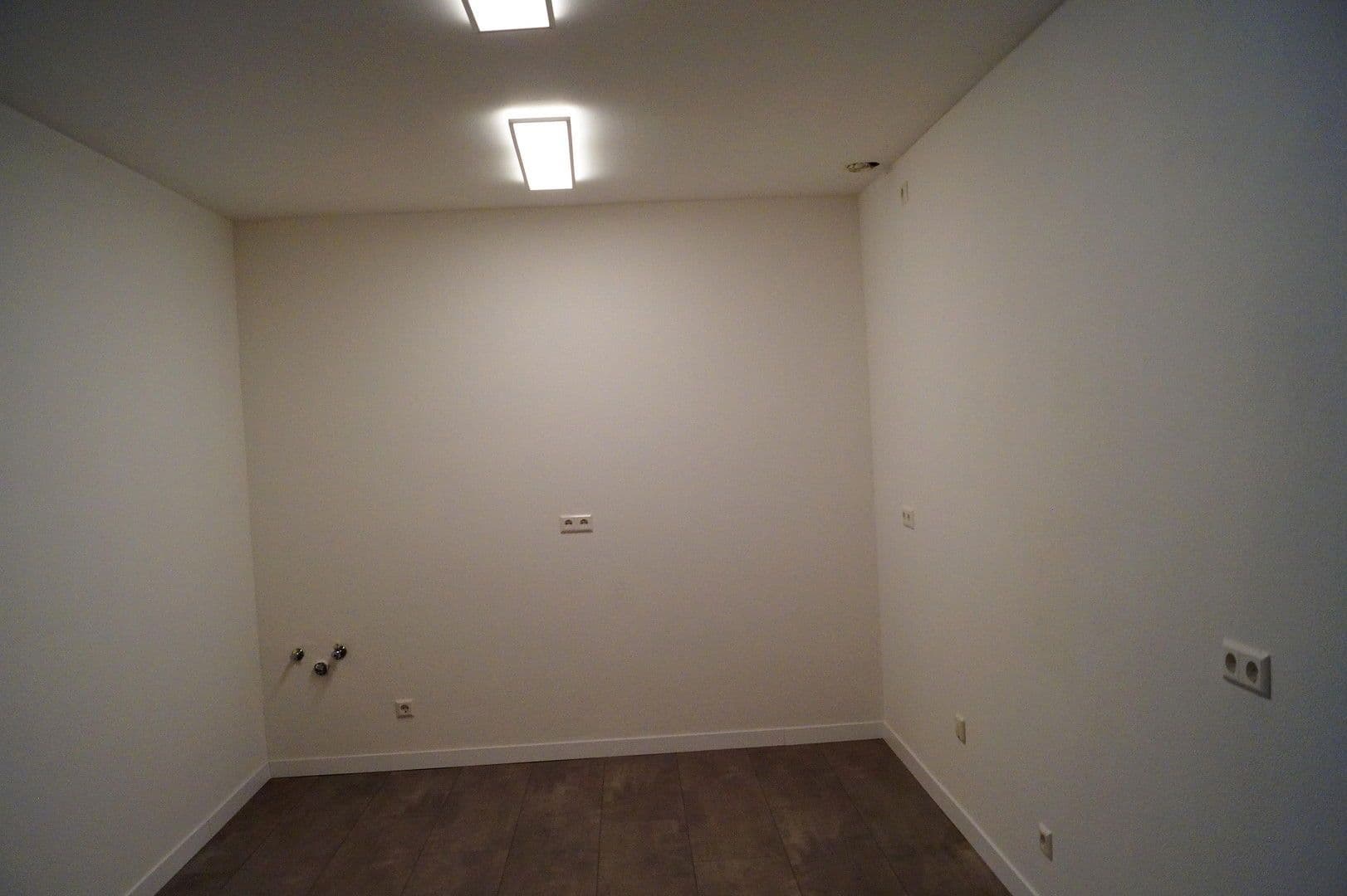 Predaj domu 258 m², pozemek 356 m², Ostfildern, Bádensko-Wurttembersko Predaj domu 258 m², pozemek 356 m², Ostfildern, Bádensko-Wurttembersko