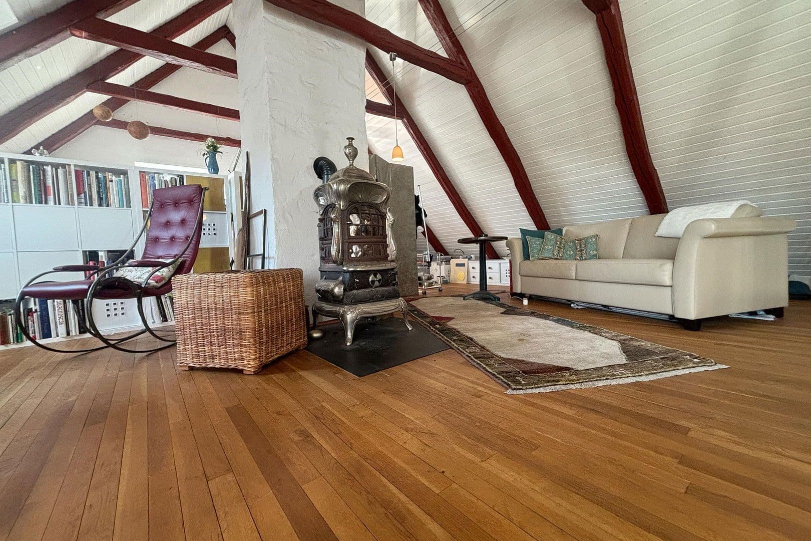 Predaj domu 177 m², pozemek 922 m², Postweg Rullstorf/Scharnebeck, Lüneburg, Dolné Sasko Predaj domu 177 m², pozemek 922 m², Postweg Rullstorf/Scharnebeck, Lüneburg, Dolné Sasko