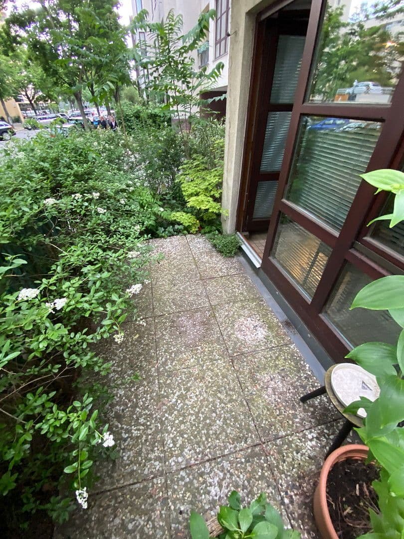 Prenájom bytu 1-izbový 46 m², Berlin, Berlín Prenájom bytu 1-izbový 46 m², Berlin, Berlín