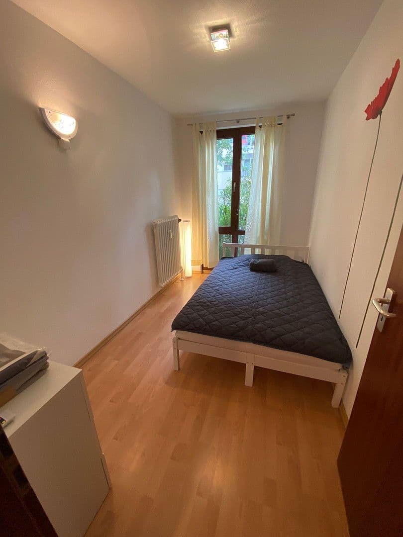 Prenájom bytu 1-izbový 46 m², Berlin, Berlín Prenájom bytu 1-izbový 46 m², Berlin, Berlín