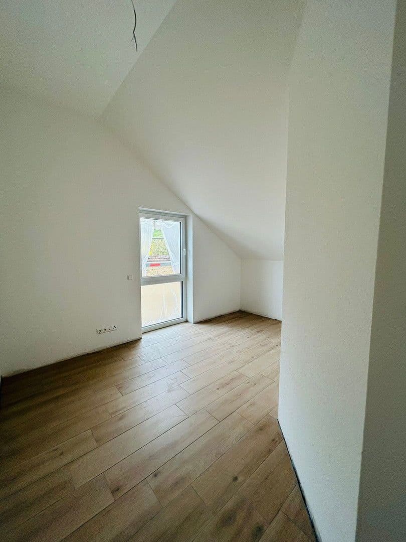 Prenájom bytu 4-izbový 108 m², Panoramastr. 4, Talheim, Bádensko-Wurttembersko Prenájom bytu 4-izbový 108 m², Panoramastr. 4, Talheim, Bádensko-Wurttembersko
