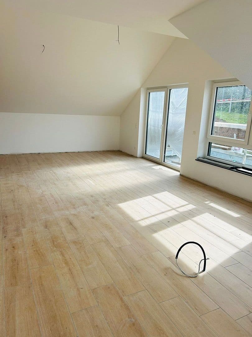 Prenájom bytu 4-izbový 108 m², Panoramastr. 4, Talheim, Bádensko-Wurttembersko Prenájom bytu 4-izbový 108 m², Panoramastr. 4, Talheim, Bádensko-Wurttembersko