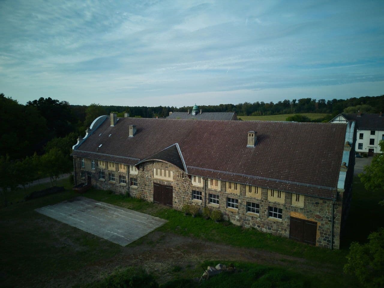 Predaj nebytového priestoru 53.000 m², Klocksin, Meklenbursko-Predpomoransko Predaj nebytového priestoru 53.000 m², Klocksin, Meklenbursko-Predpomoransko