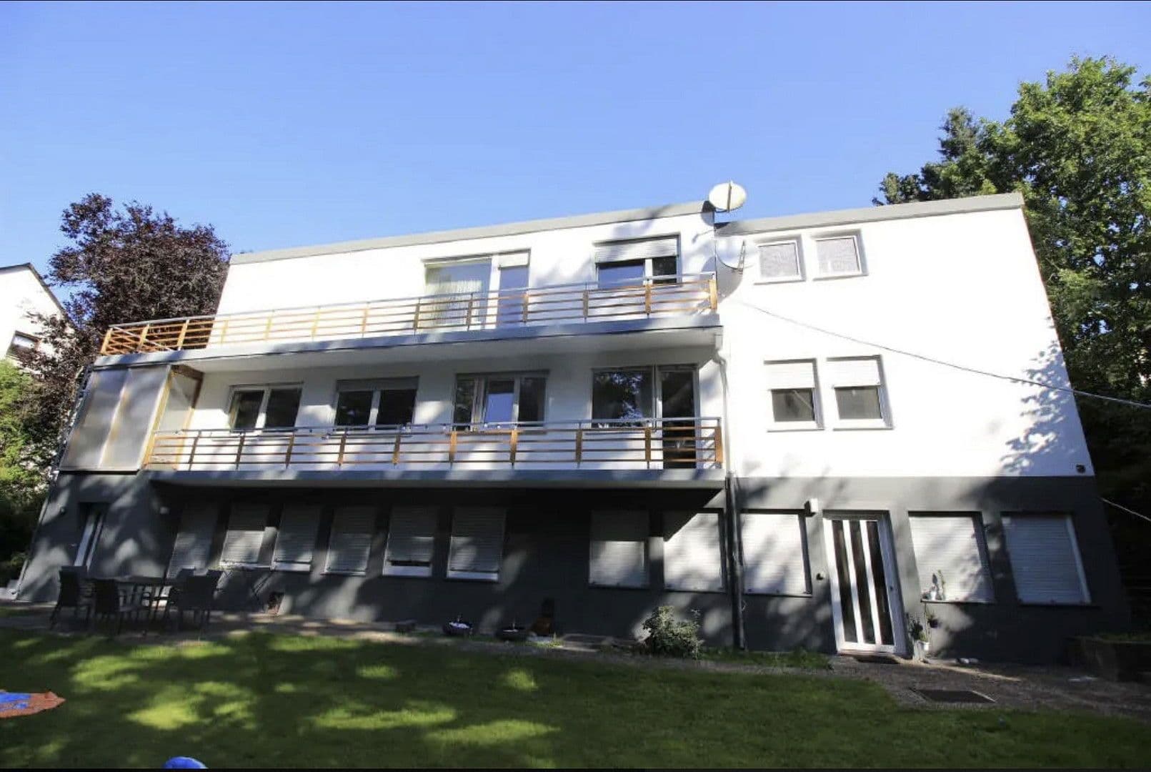 Prenájom bytu 6-izbový 180 m², Göttschieder Str. 7, Idar-Oberstein, Porýnie-Falcko Prenájom bytu 6-izbový 180 m², Göttschieder Str. 7, Idar-Oberstein, Porýnie-Falcko