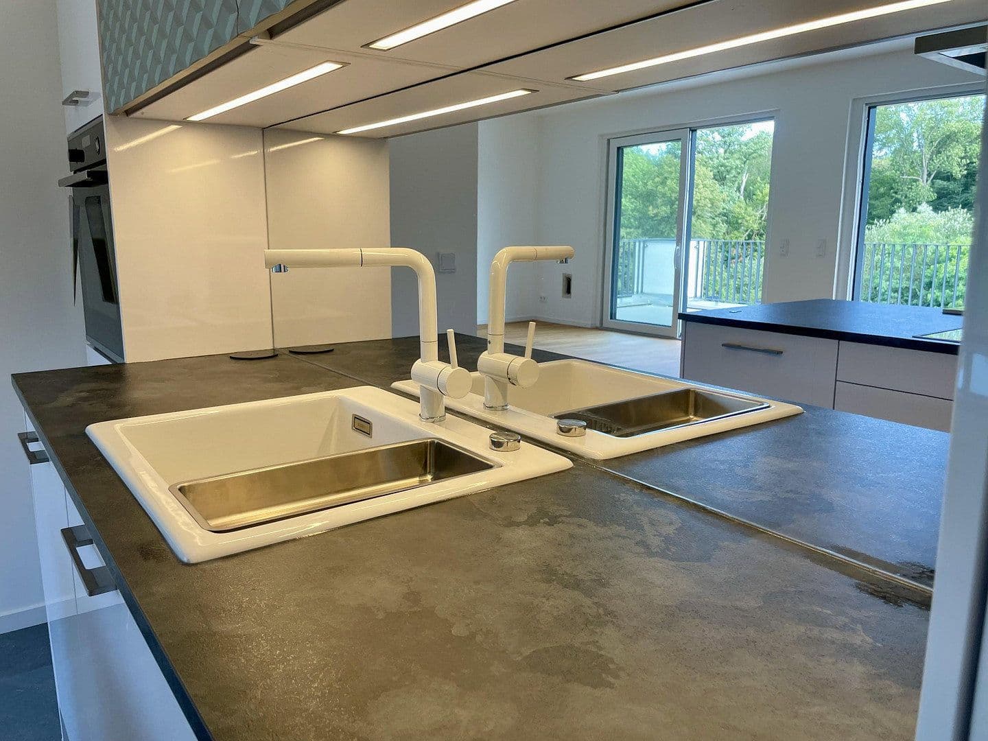 Prenájom bytu 3-izbový 114 m², Hanau, Hesensko Prenájom bytu 3-izbový 114 m², Hanau, Hesensko