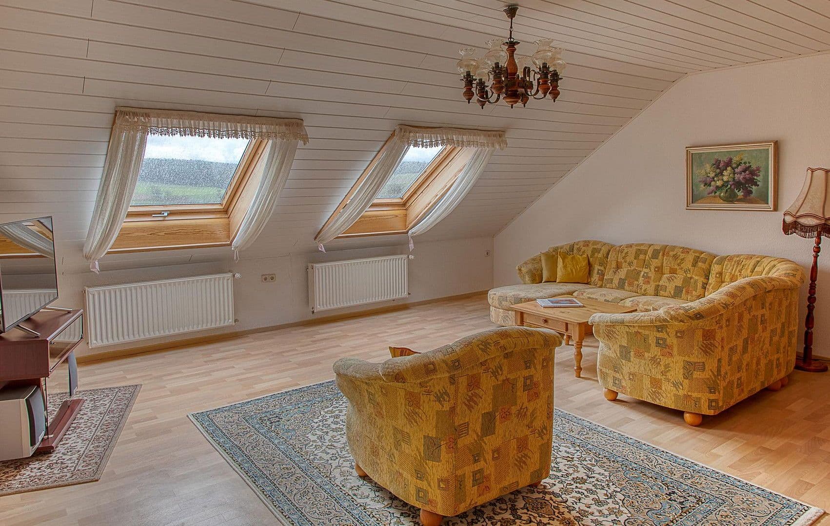 Predaj domu 293 m², pozemek 1.039 m², Markt Taschendorf, Bavorsko Predaj domu 293 m², pozemek 1.039 m², Markt Taschendorf, Bavorsko