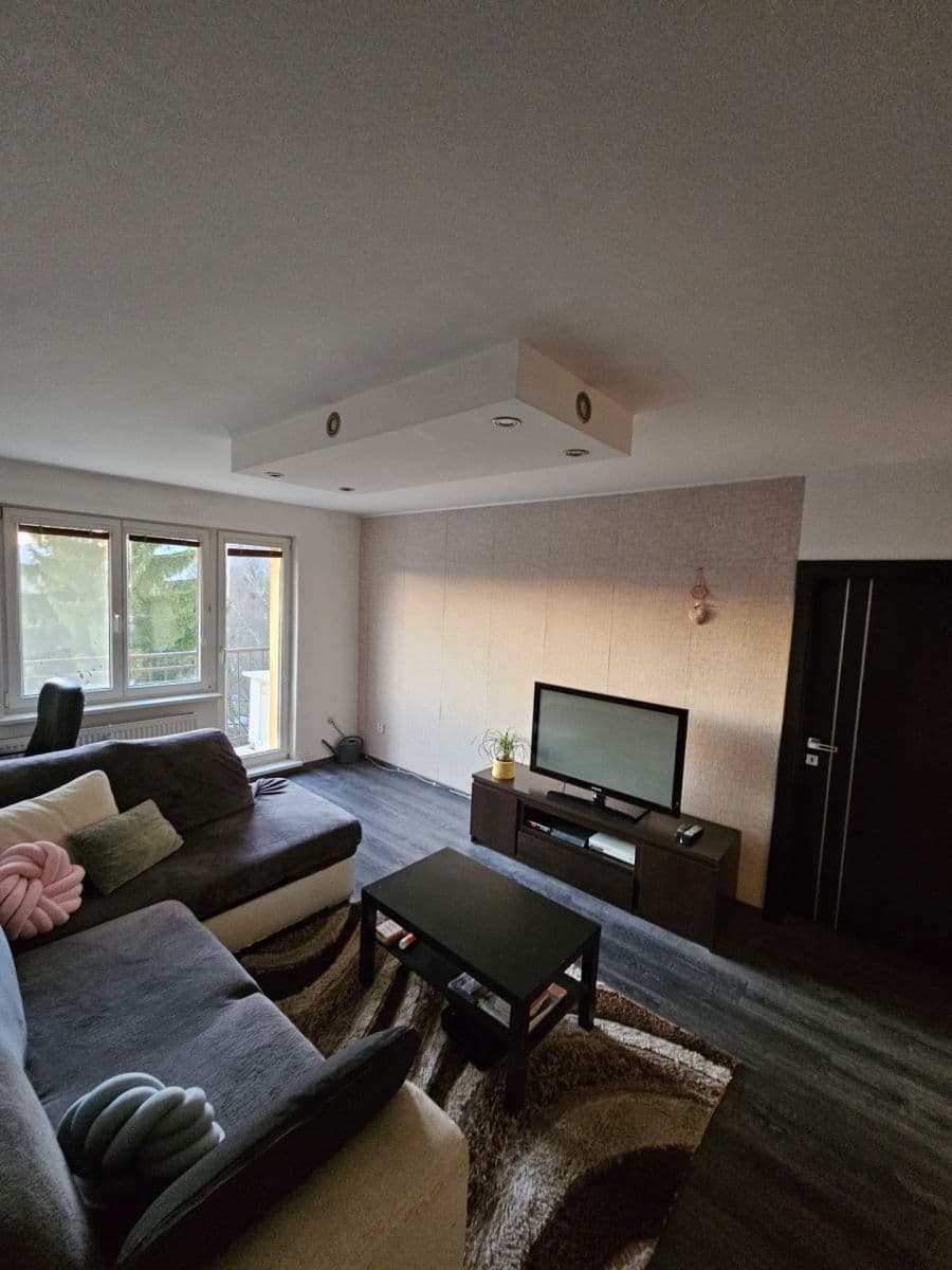 Prenájom bytu 2-izbový 55 m², Gabajova, Žilina, Žilinský kraj Prenájom bytu 2-izbový 55 m², Gabajova, Žilina, Žilinský kraj